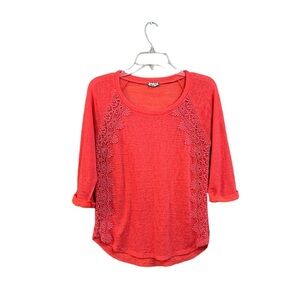 Eyeshadow Women’s Coral 3/4 Length Sleeve Blouse, size M.​​